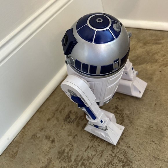 Hasbro (C1410) Disney Star Wars: The Last Jedi R2-D2 Action Figure. See Descrip - Picture 8 of 9